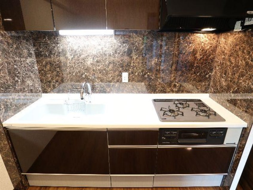  近鉄難波線・奈良線/菖蒲池駅 徒歩3分 1階 築41年