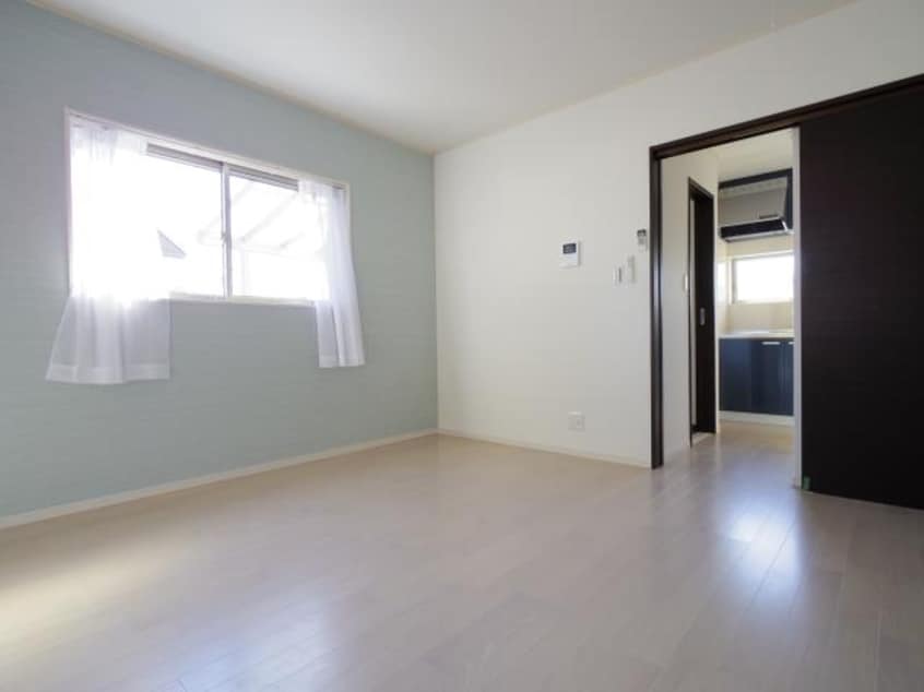  近鉄京都線/平城駅 徒歩1分 1階 築8年