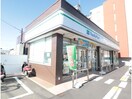 ファミリーマート尼ケ辻店(コンビニ)まで187m 近鉄橿原線/尼ケ辻駅 徒歩3分 1階 築31年