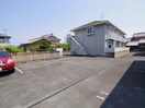  近鉄橿原線/尼ケ辻駅 徒歩3分 1階 築32年