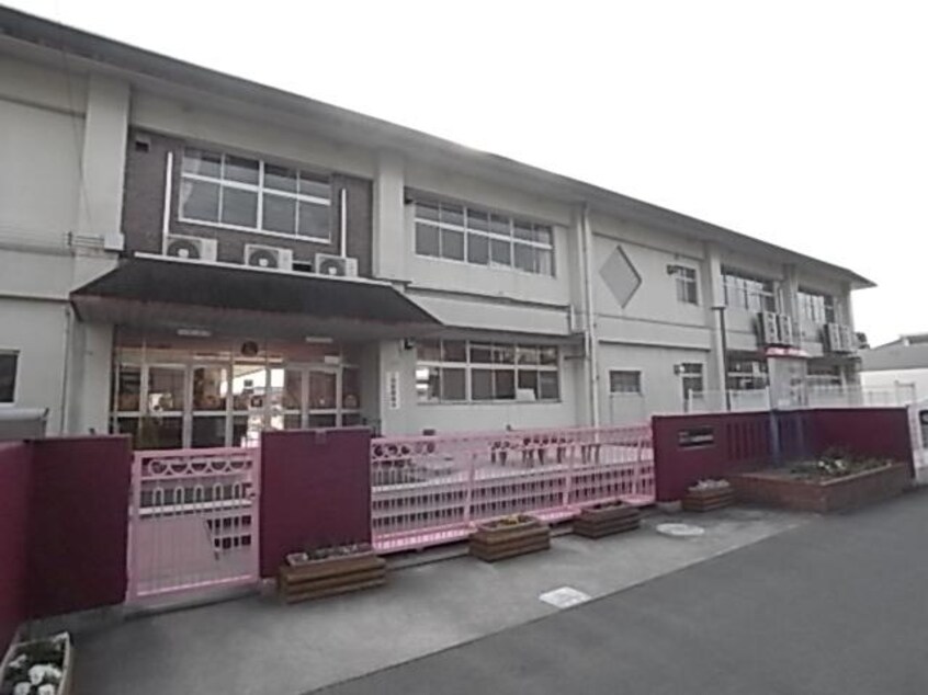 奈良市立都跡こども園(幼稚園/保育園)まで497m 近鉄橿原線/尼ケ辻駅 徒歩3分 1階 築32年