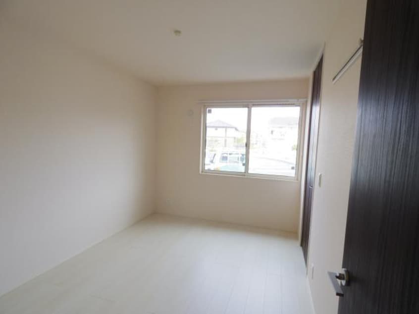  近鉄難波線・奈良線/大和西大寺駅 バス10分平城中山南口下車:停歩2分 1階 築8年