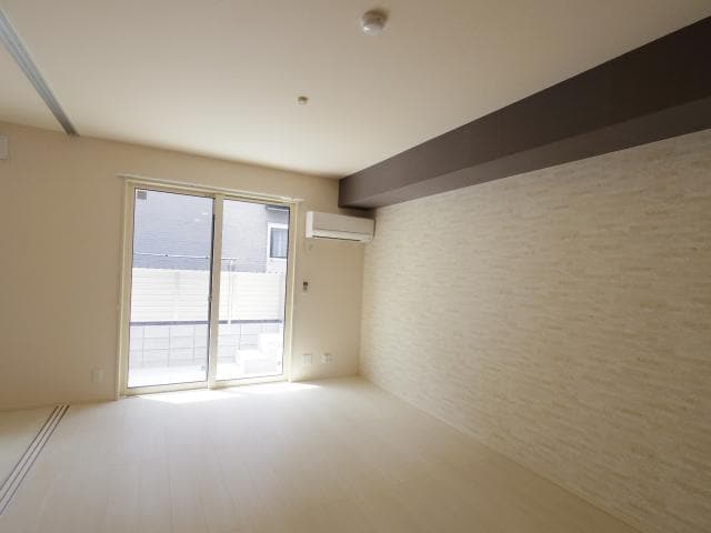  近鉄難波線・奈良線/大和西大寺駅 バス10分平城中山南口下車:停歩2分 1階 築8年