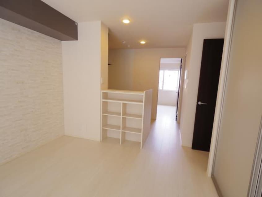  近鉄難波線・奈良線/大和西大寺駅 バス10分平城中山南口下車:停歩2分 1階 築8年