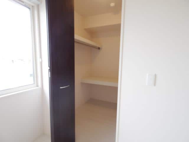  近鉄難波線・奈良線/大和西大寺駅 バス10分平城中山南口下車:停歩2分 1階 築8年