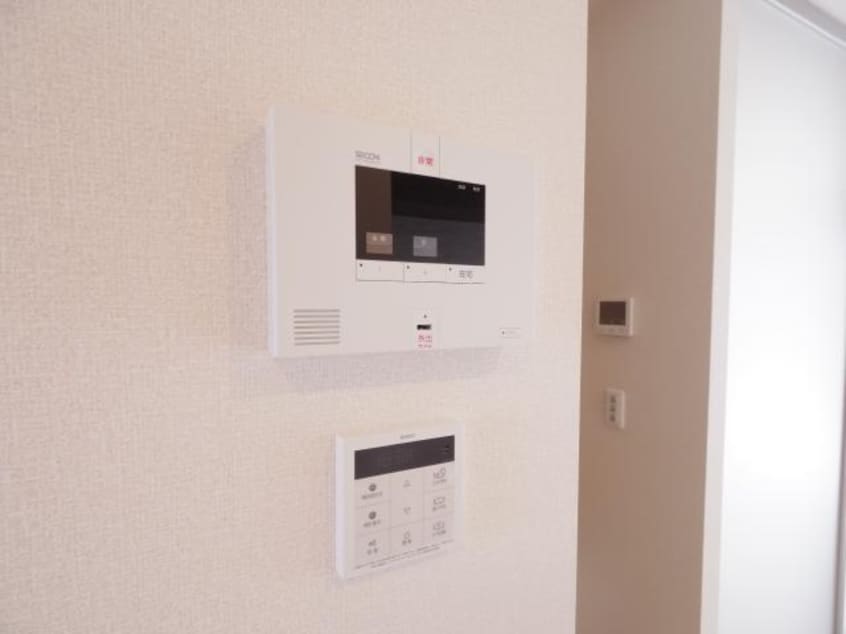  近鉄難波線・奈良線/大和西大寺駅 バス10分平城中山南口下車:停歩2分 1階 築8年