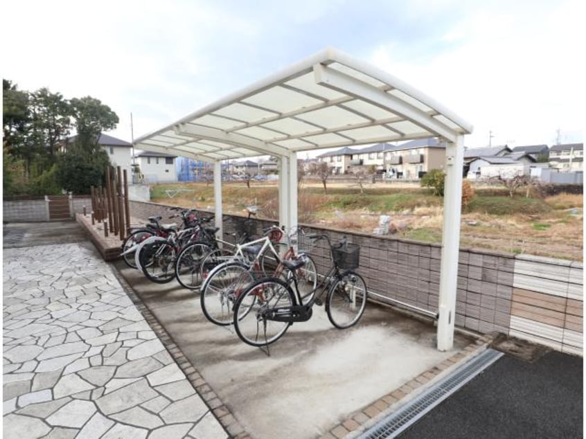 近鉄難波線・奈良線/大和西大寺駅 徒歩16分 1階 築8年
