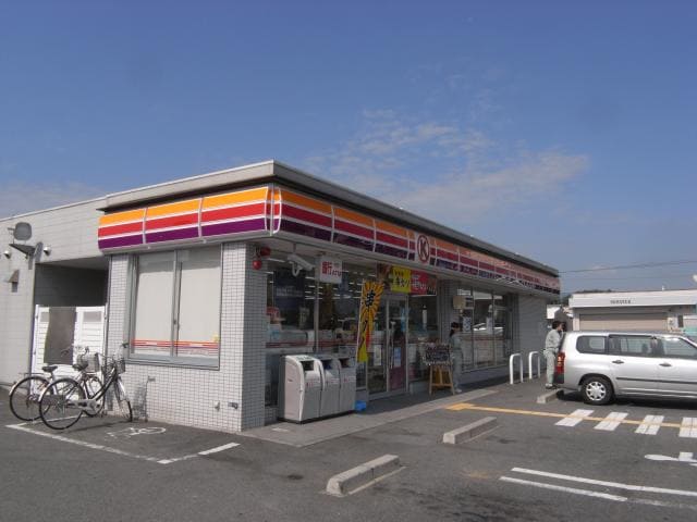 サークルＫ奈良宝来店(コンビニ)まで366m 近鉄難波線・奈良線/大和西大寺駅 徒歩16分 1階 築8年