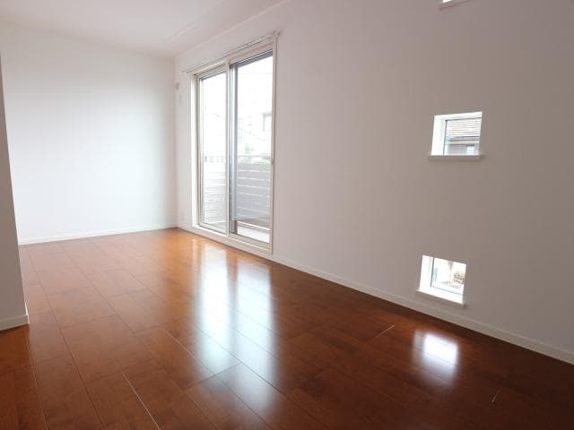  近鉄京都線/高の原駅 バス6分精華桜が丘三丁目下車:停歩4分 1-2階 築7年