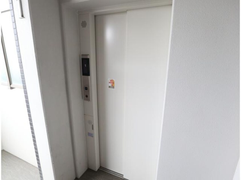 エレベーター 近鉄難波線・奈良線/大和西大寺駅 徒歩3分 3階 築6年