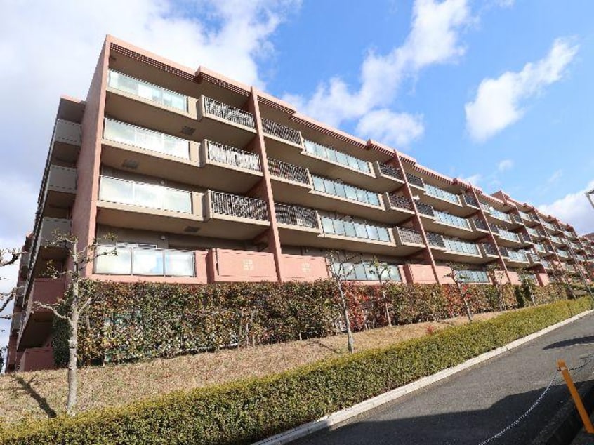  近鉄京都線/高の原駅 バス5分精華桜ヶ丘3丁目下車:停歩6分 6階 築26年