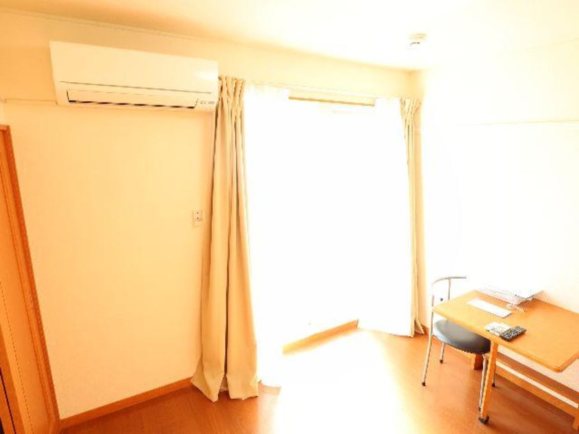  近鉄京都線/大和西大寺駅 バス14分平城中山北口下車:停歩5分 1階 築21年