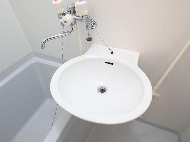  近鉄京都線/大和西大寺駅 バス14分平城中山北口下車:停歩5分 2階 築21年