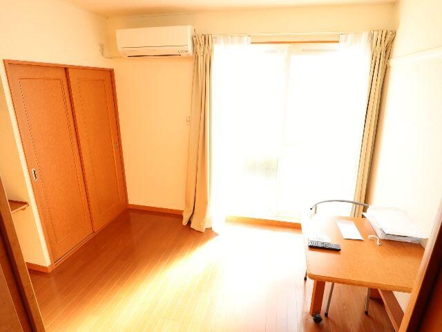  近鉄京都線/大和西大寺駅 バス14分平城中山北口下車:停歩5分 1階 築21年