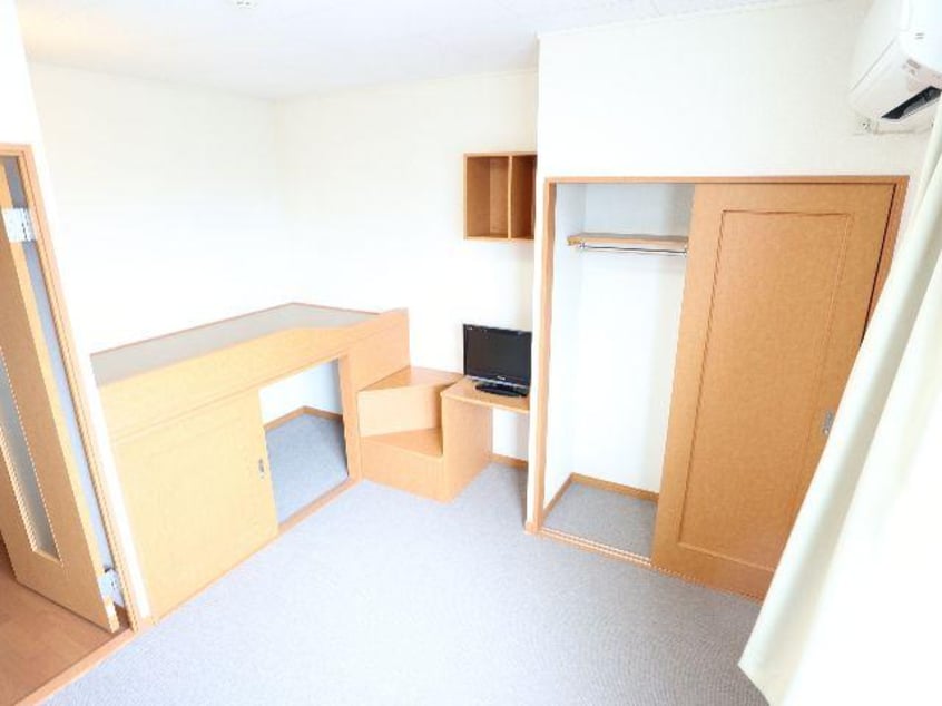  近鉄京都線/大和西大寺駅 バス14分平城中山北口下車:停歩5分 2階 築21年