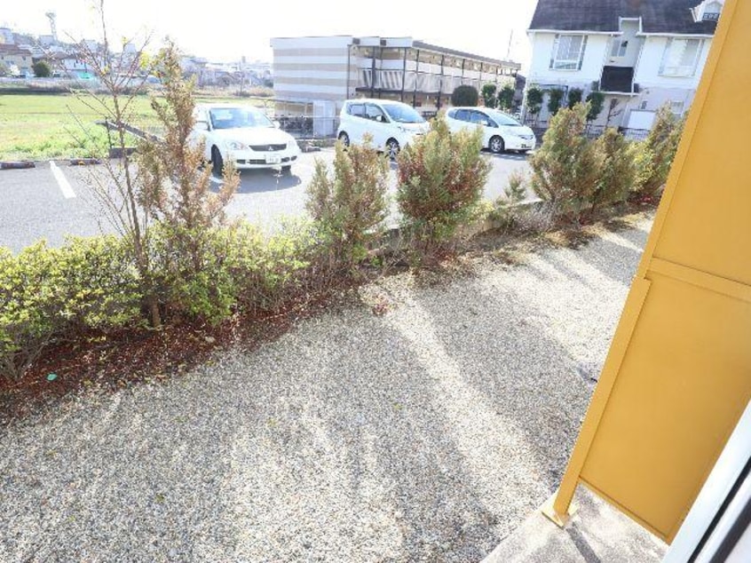  近鉄京都線/大和西大寺駅 バス14分平城中山北口下車:停歩5分 1階 築21年