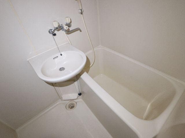  近鉄難波線・奈良線/菖蒲池駅 徒歩1分 1階 築36年