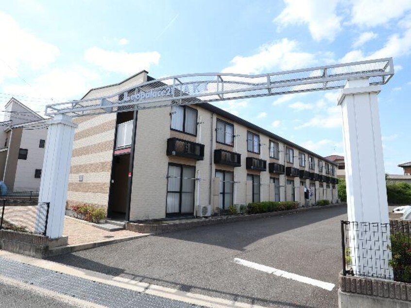  近鉄京都線/大和西大寺駅 バス14分平城中山北口下車:停歩3分 1階 築19年