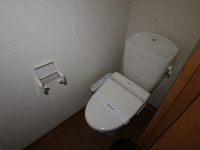  近鉄京都線/大和西大寺駅 バス14分平城中山北口下車:停歩3分 1階 築19年