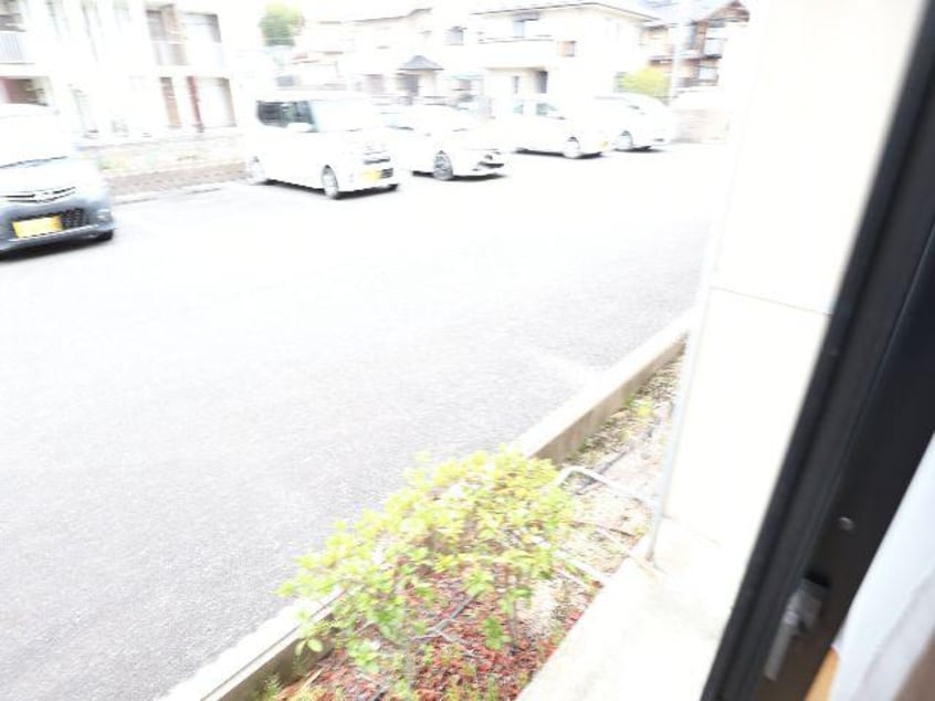  近鉄京都線/大和西大寺駅 バス14分平城中山北口下車:停歩3分 1階 築19年