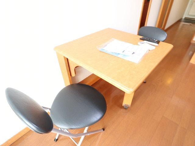  近鉄京都線/大和西大寺駅 バス14分平城中山北口下車:停歩3分 1階 築22年