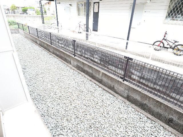  近鉄京都線/大和西大寺駅 バス15分平城中山北口下車:停歩3分 1階 築23年