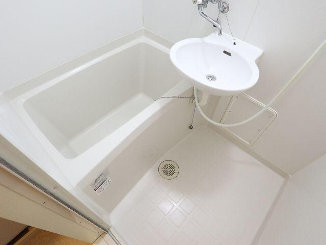  近鉄京都線/大和西大寺駅 バス14分平城中山北口下車:停歩8分 2階 築17年