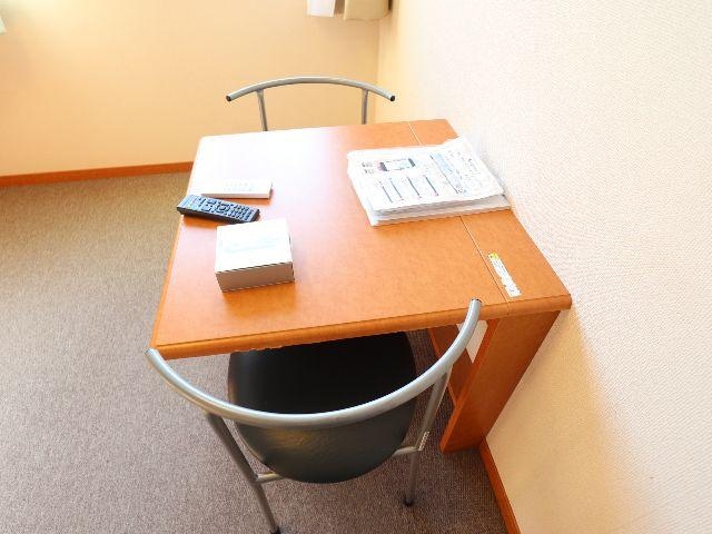  近鉄京都線/大和西大寺駅 バス14分平城中山北口下車:停歩8分 2階 築17年