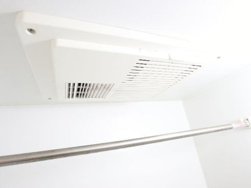  近鉄京都線/大和西大寺駅 バス14分平城中山北口下車:停歩8分 2階 築17年