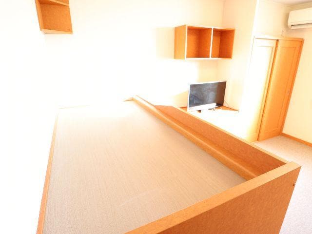  近鉄京都線/大和西大寺駅 バス14分平城中山北口下車:停歩8分 2階 築17年