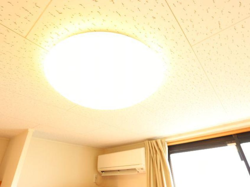  近鉄京都線/大和西大寺駅 バス14分平城中山北口下車:停歩8分 2階 築17年