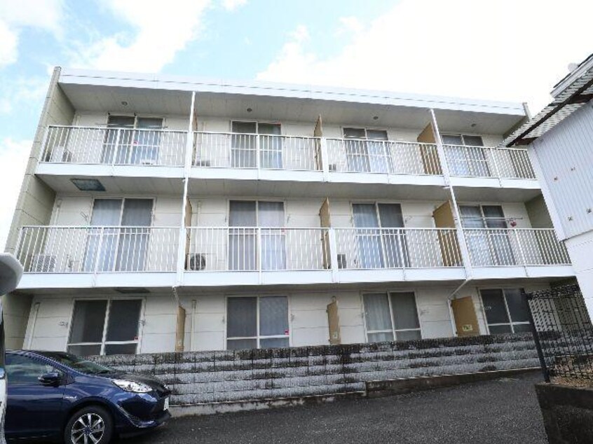  近鉄橿原線/尼ケ辻駅 徒歩12分 3階 築24年