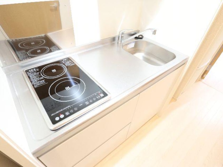  近鉄橿原線/尼ケ辻駅 徒歩15分 2階 築5年