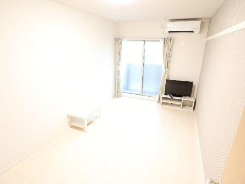  近鉄橿原線/尼ケ辻駅 徒歩15分 3階 築5年