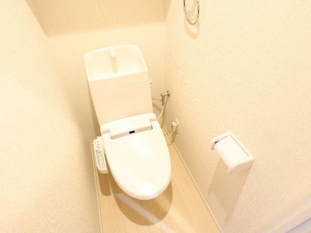  近鉄橿原線/尼ケ辻駅 徒歩15分 2階 築5年