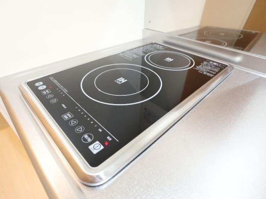  近鉄橿原線/尼ケ辻駅 徒歩15分 3階 築5年