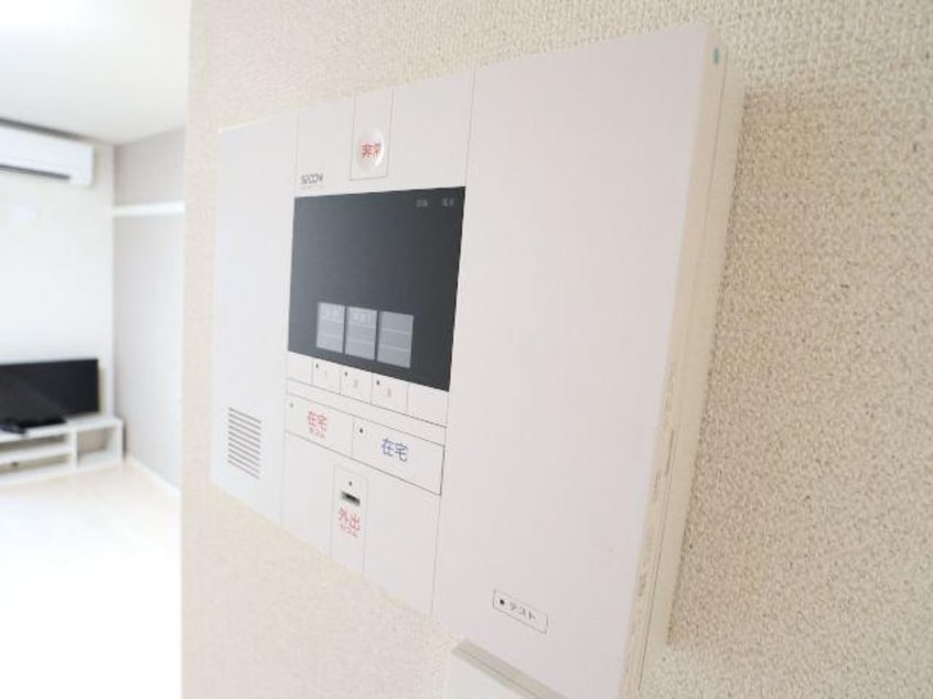  近鉄橿原線/尼ケ辻駅 徒歩15分 3階 築5年