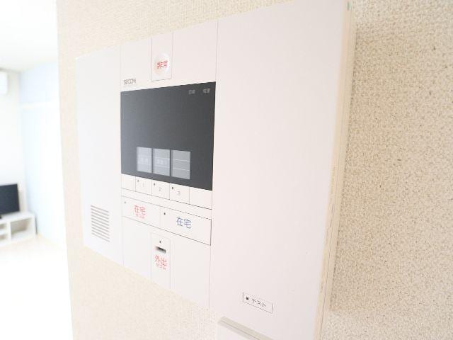  近鉄橿原線/尼ケ辻駅 徒歩15分 2階 築5年