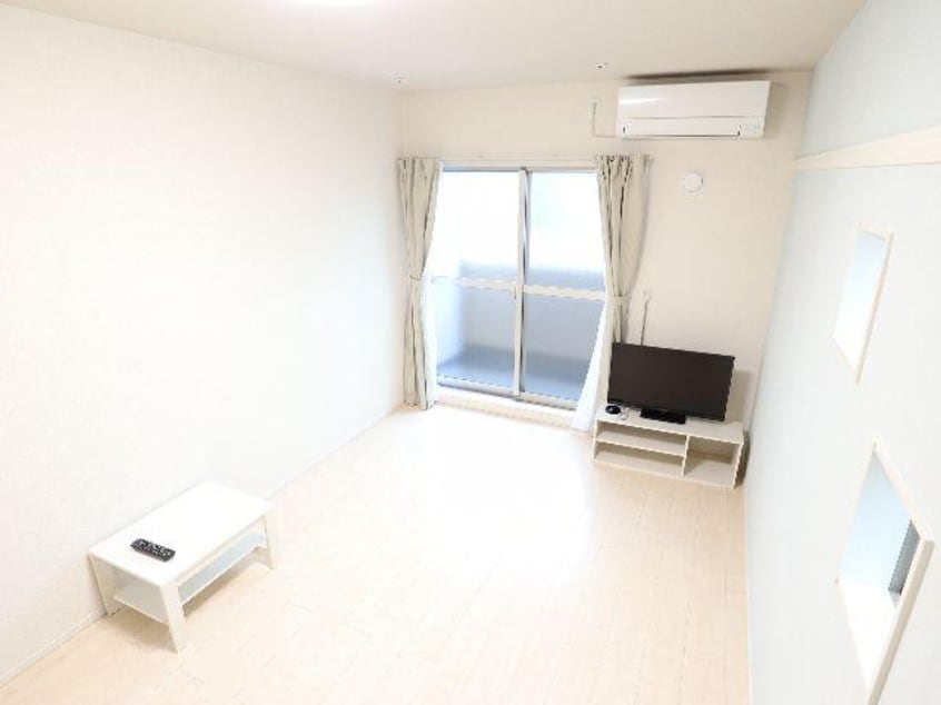  近鉄橿原線/尼ケ辻駅 徒歩15分 2階 築5年