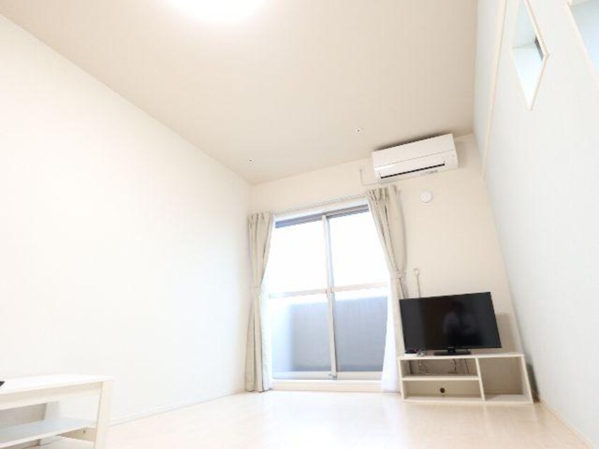  近鉄橿原線/尼ケ辻駅 徒歩15分 2階 築5年