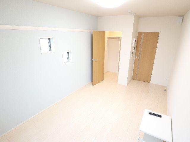  近鉄橿原線/尼ケ辻駅 徒歩15分 2階 築5年