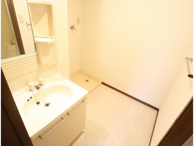  近鉄難波線・奈良線/菖蒲池駅 徒歩15分 1階 築32年