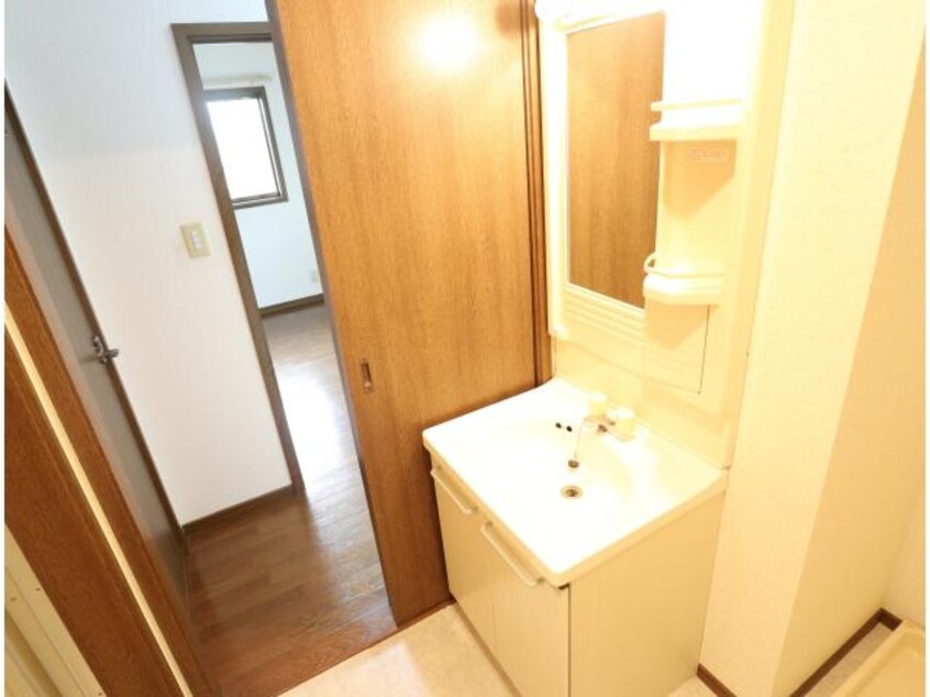  近鉄難波線・奈良線/菖蒲池駅 徒歩15分 1階 築32年