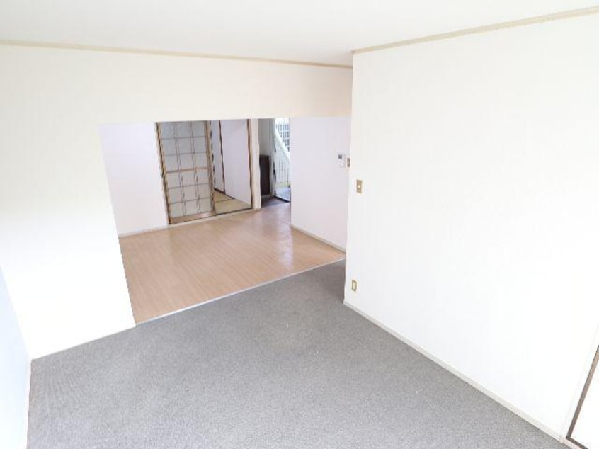  近鉄難波線・奈良線/菖蒲池駅 徒歩9分 1階 築39年