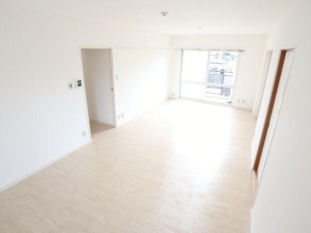  近鉄難波線・奈良線/菖蒲池駅 徒歩8分 3階 築41年