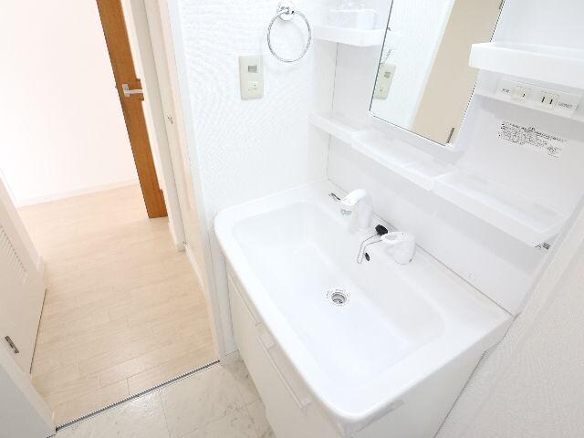  近鉄難波線・奈良線/菖蒲池駅 徒歩8分 3階 築41年