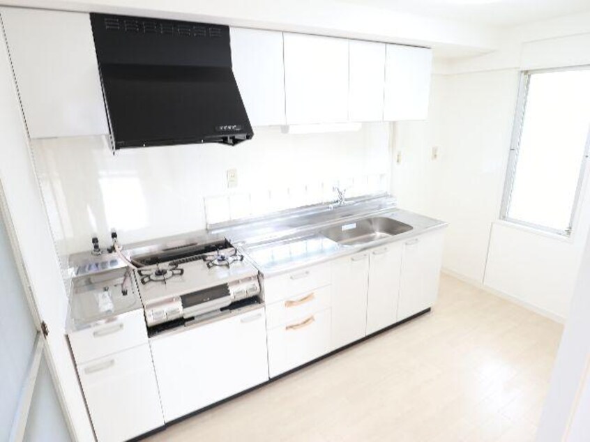  近鉄難波線・奈良線/菖蒲池駅 徒歩8分 3階 築41年