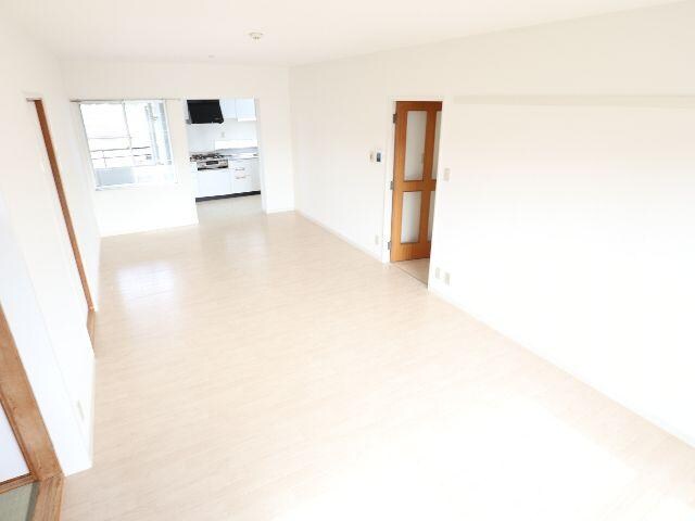  近鉄難波線・奈良線/菖蒲池駅 徒歩8分 3階 築41年