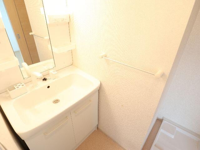  近鉄橿原線/尼ケ辻駅 徒歩19分 1階 築12年