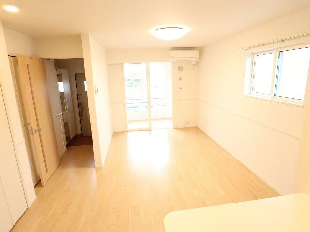  近鉄京都線/新祝園駅 徒歩31分 1階 築4年